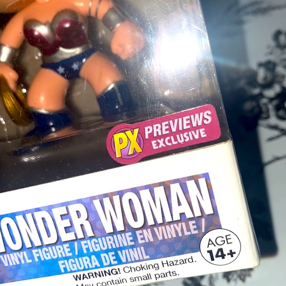 Wonder Woman Funko Pop #08 - Picture 5 of 6